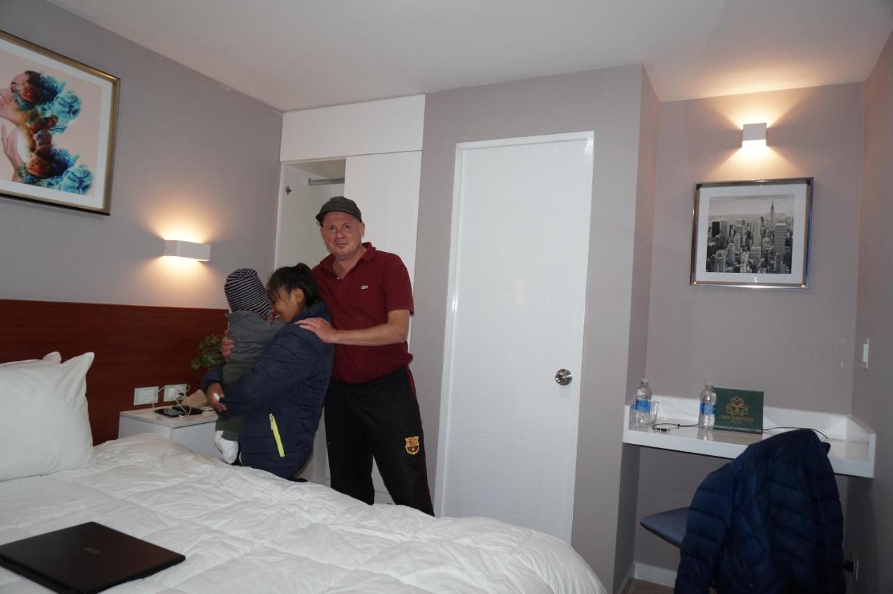 Hotel Don Bartolo Espinar ภายนอก รูปภาพ
